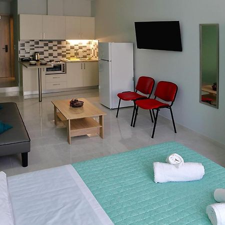 Menta Studios Thessalonique Extérieur photo
