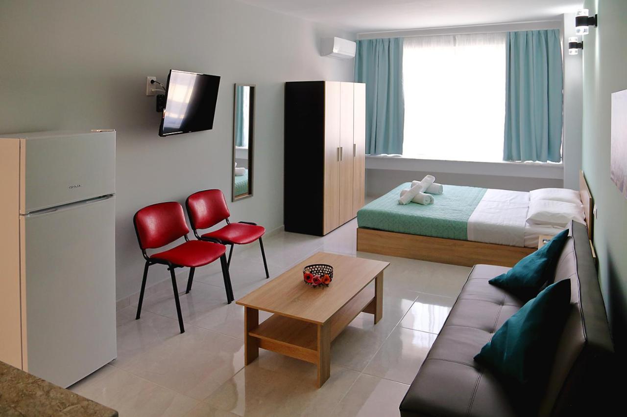 Menta Studios Thessalonique Extérieur photo