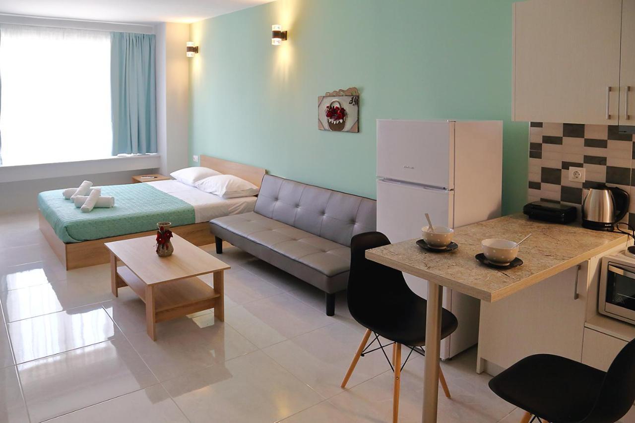 Menta Studios Thessalonique Extérieur photo