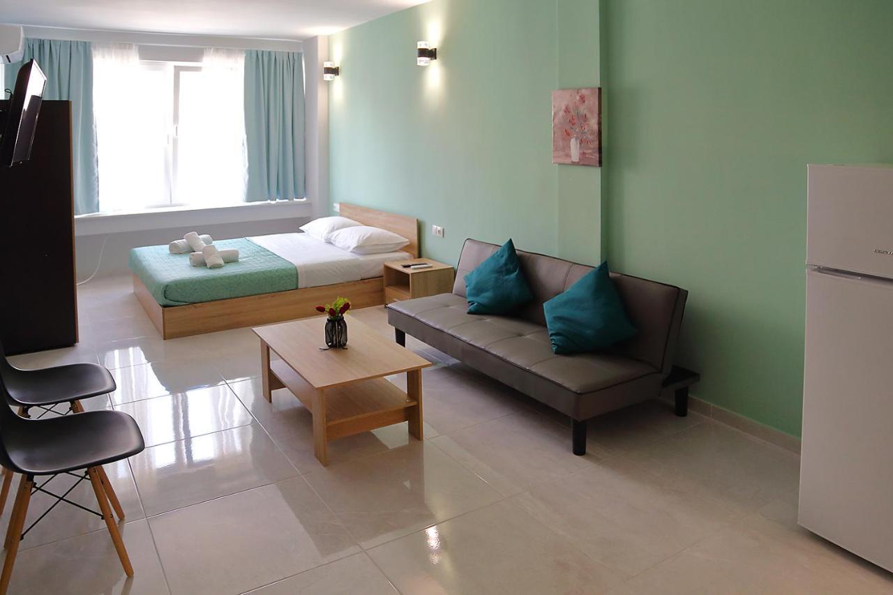 Menta Studios Thessalonique Extérieur photo