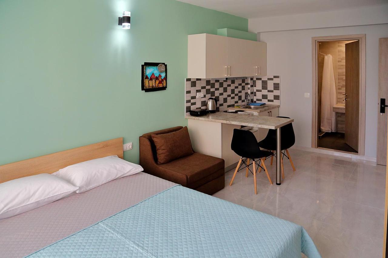 Menta Studios Thessalonique Extérieur photo